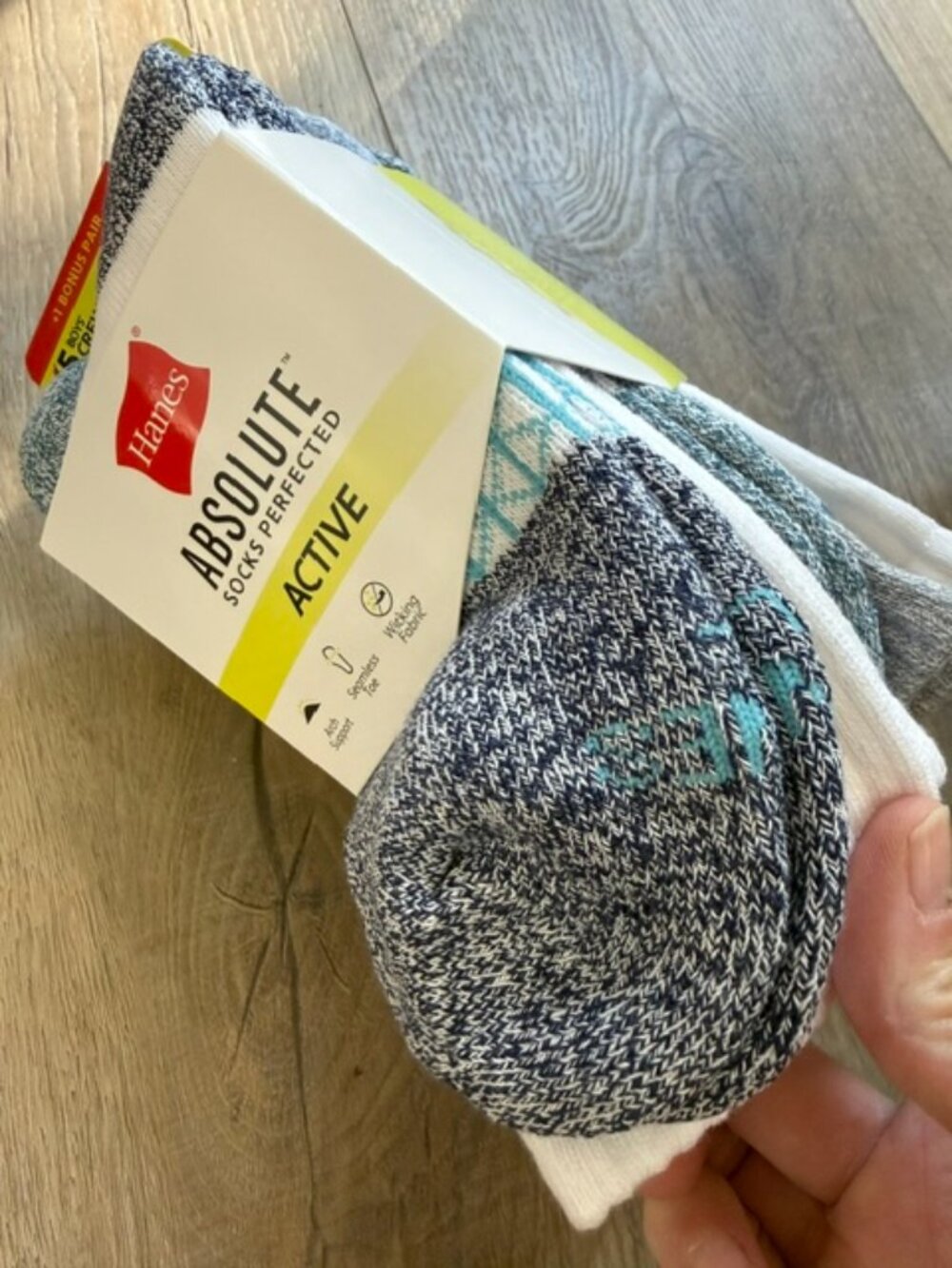NEW Hanes Absolute Active 5 Pair Boys Crew Sz. L
